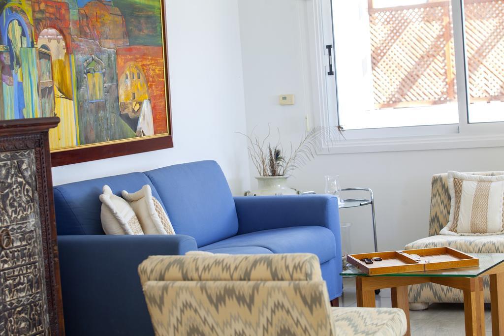 Meneou Beachfront Villa Sunset Perivolia Room photo